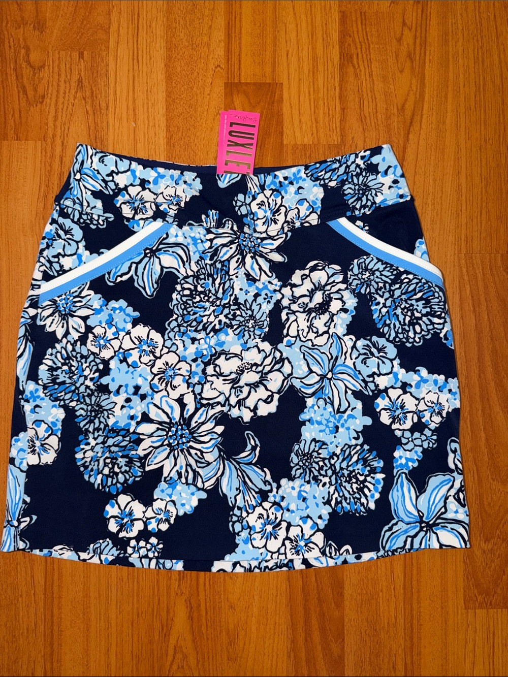 New with tags Lilly Pulitzer Navy Monica Skort - Picture 2 of 4